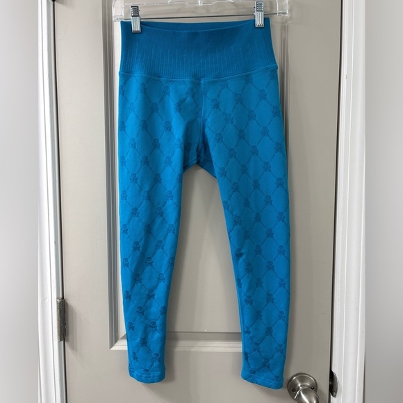Betty Designs Pants - Betty Designs Vibrant Blue Women's Cropped Leggings with Skull design